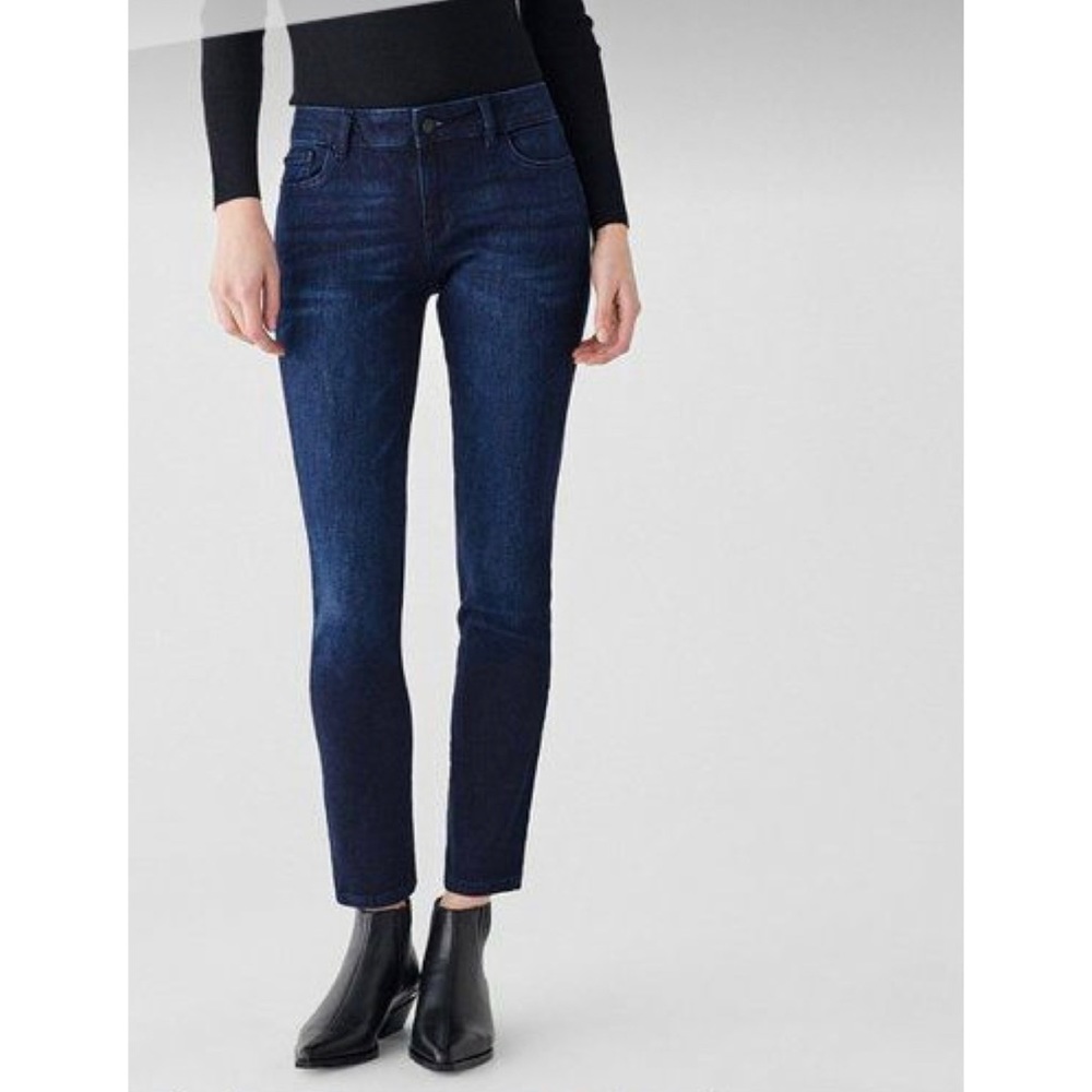 FREE People Skinny Dark Wash JEANS